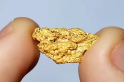 چگونه عیار طلا را تشخیص دهیم